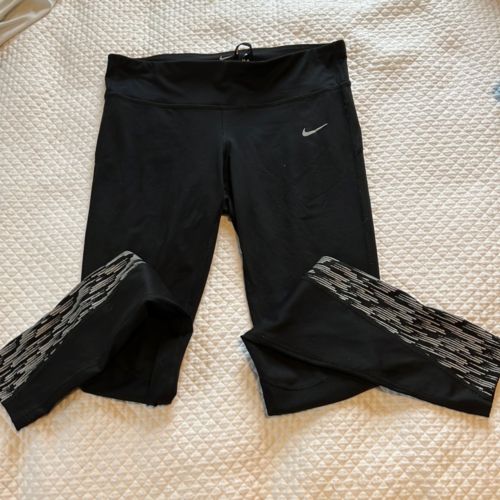 Nike dry fit leggings - black - medium
